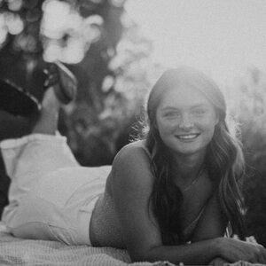 Meet your Posher, Stella